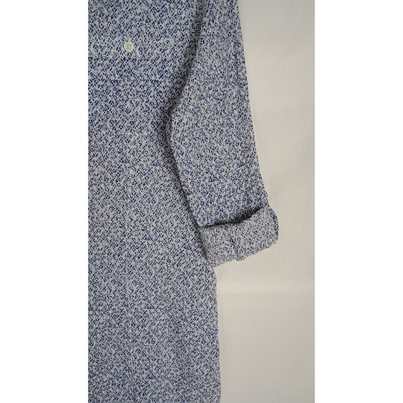 Eddie Bauer Women's Shirt Sz M Classic Fit Blue White Print Roll-Tap - Picture 4 of 7